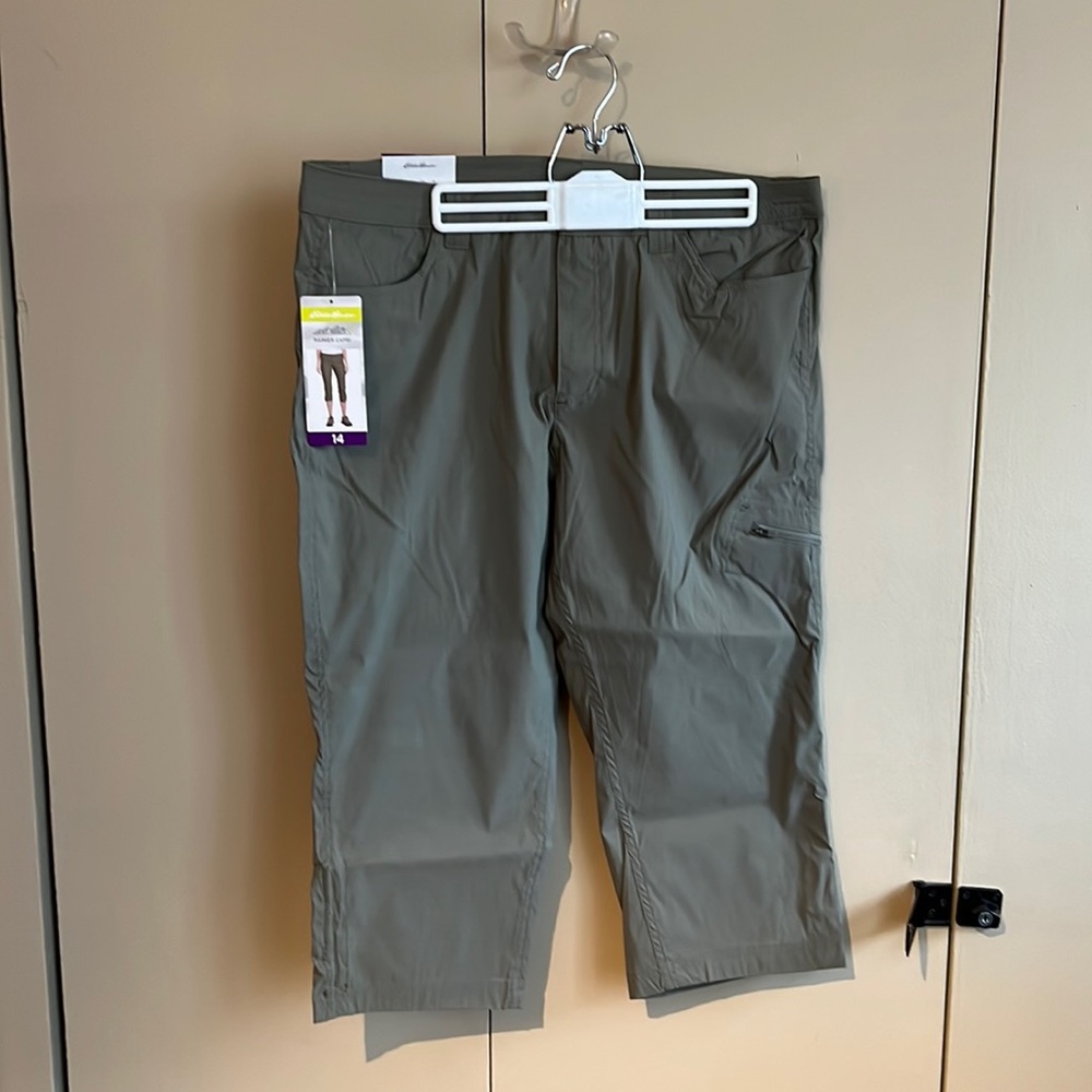 Eddie Bauer women’s Rainer Capri size 14 color Sprig green gray hiking NWT